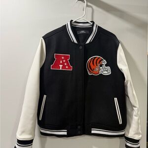 Women’s Wool Varsity Cincinnati Bengals jacket black/white Pro Standard Luxury